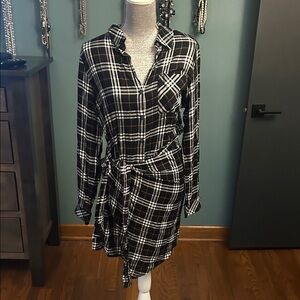Sanctuary Black and White Plaid Long Sleeve Dress
